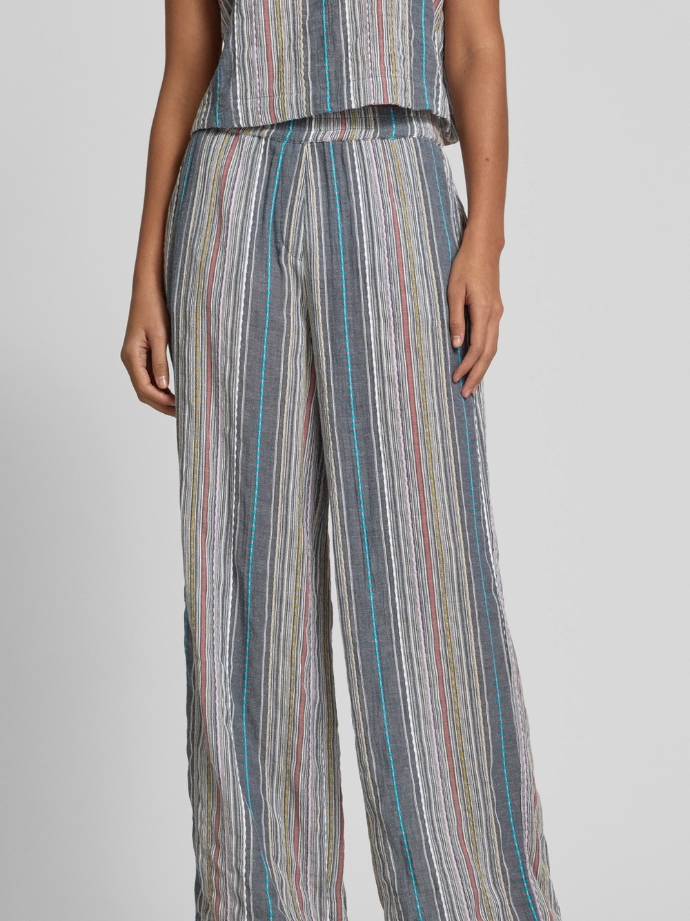 NWT Natural life 100% cotton multi color woven pants size medium made in India